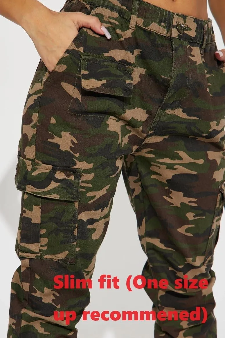 BWN Women's Camo Cargo Jogger Pants  Slim Fit Army High Waisted Joggers Fatigue Elastic Waistband Tapered Camouflage Trouser
