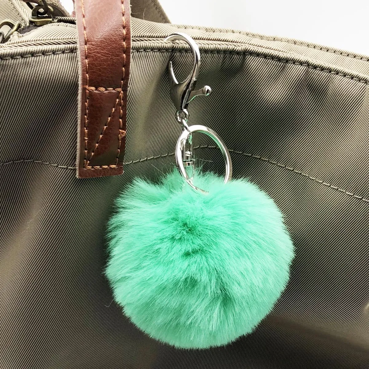 Unpafcxddyig 5 Pieces Poms Keychains Fluffy Ball Faux Fur Pom Pom Keyring for Women